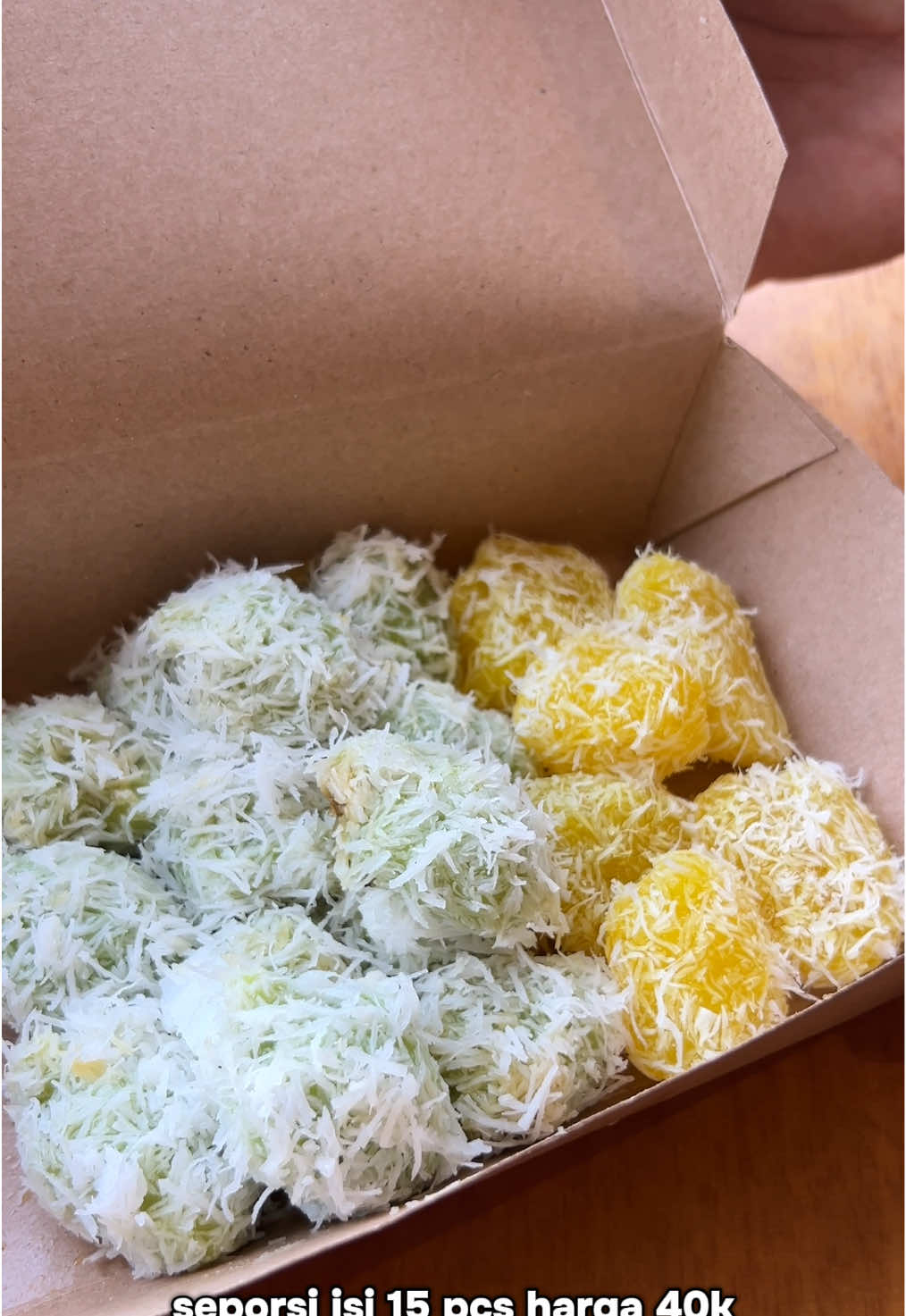 Klepon Legend Gianyar 1980 Klepon terenak yg pernah sy makan (awalnya sy kira ya pasti enak” gtu aj)