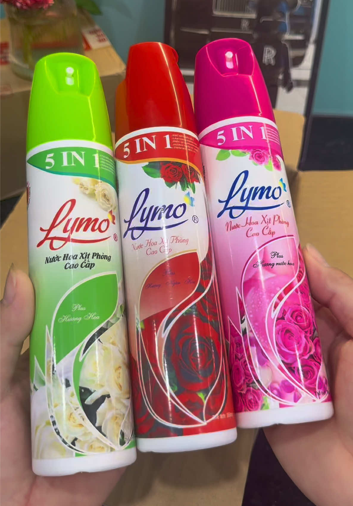 Combo 4 chai xịt phòng tinh dầu nước hoa Lymo #emkieutaphoa #xitphong #xitphonglymo #lymo #xitphongnuochoa