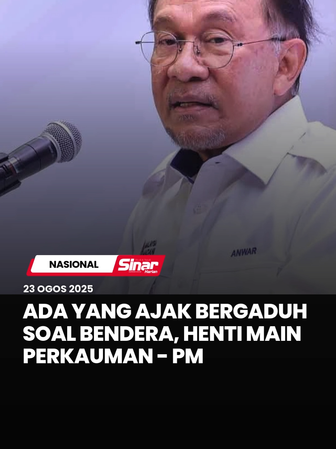 Perdana Menteri, Datuk Seri Anwar Ibrahim menegaskan supaya isu bendera tidak dijadikan bahan perbalahan sehingga menghangatkan suhu perpecahan antara kaum di negara ini. Beliau berkata, walaupun bendera adalah lambang kedaulatan negara dan wajib dihormati, ia tidak wajar dijadikan alasan untuk mencetuskan ketegangan kaum. Anda boleh baca berita penuh di portal Sinar Harian di www.sinarharian.com.my atau swipe up di IG story serta jangan lupa follow IG @sinarharian untuk berita terkini dalam dan luar negara. #SinarHarian #SinarTerkini #AnwarIbrahim #IsuJalurGemilang #KedaulatanNegara #PerpecahanKaum #Politik