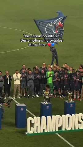 ❤️💙#psg #donnarumma #parissaintgermain #adieudonnarumma #boulogne 
