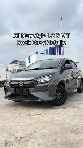 All New Ayla 1.2 R MT Warna Rock Grey Metallic OTR 204.900.000 (Belum Potong Diskon) Info Lebih Lanjut Komen Atau DM yaa #ayla #daihatsubalikpapan #daihatsusamarinda #daihatsupenajam #daihatsukaltim 