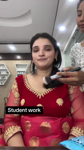 My student didnot had anyone to give a demo on so i became one and she did fabulous job🥰🥰 @monika beauty parlour 🥀🥀🌺😘  #jhapalimuser #jhapabirtamode #sanischareroadbirtamodejhapa #nepalitiktok #divyasmakeupstudio 