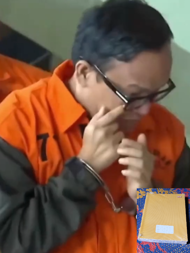 Jadi Tersangka Korupsi, Wakil Menteri Tenaga Kerja Immanuel Ebenezer Datangi KPK Sambil Nangis Sumber Informasi Berita : Inews @OfficialiNews @Kementerian Ketenagakerjaan RI #immanuelebenezer #korupsi #kpk #rsantjist 