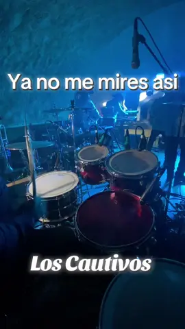Ya no me mires asi