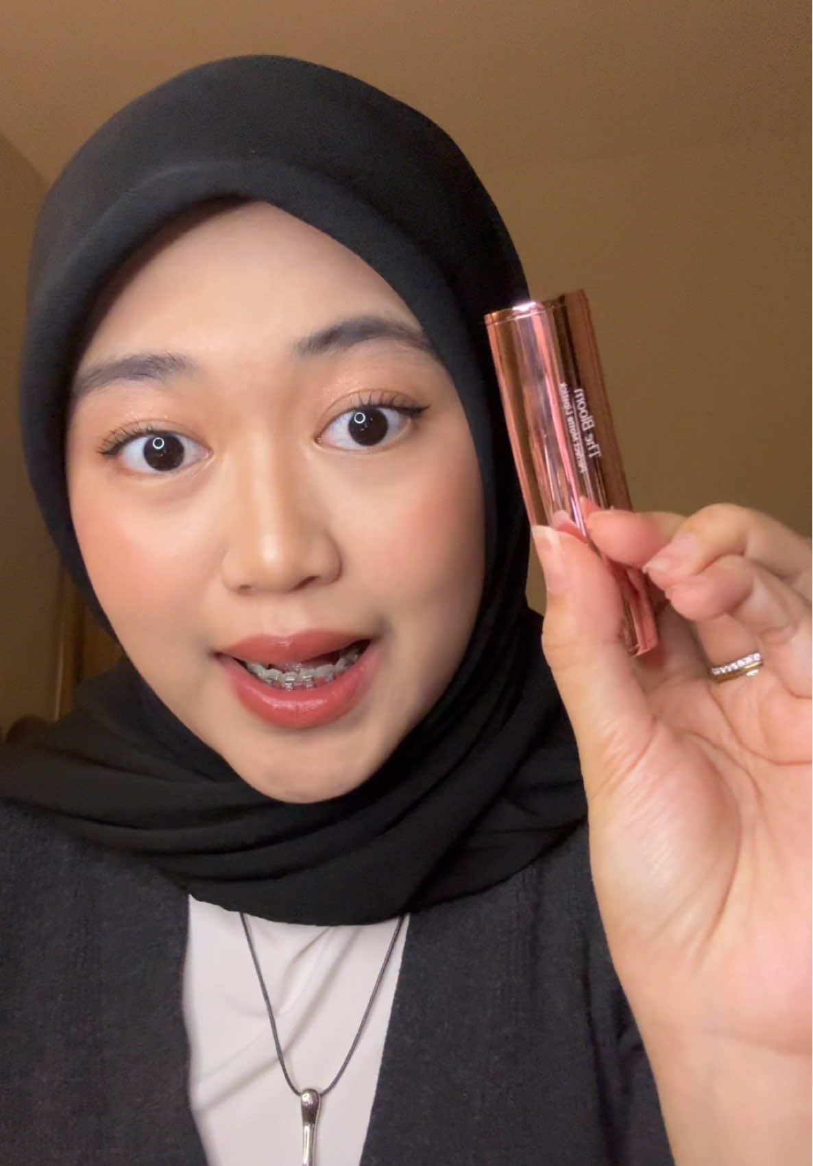 smooth like butter kalo kata bang roma irama #thebloomperfectmattelipstick #lipstickraecca #raecca