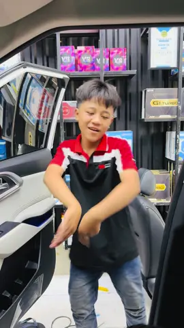 Khách chỉ cần chốt đơn sau đó ngồi tes loa là e có Dancer nhảy phụ hoạ liền.#xuhuongtiktok 