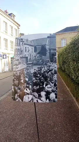 Des civils normands lors d’une cérémonie, avec des véhicules de guerre stationnés sur le côté. 1944-2025 #thenandnow #ww2 #ww2history #secondeguerremondiale #war #bayeux #tank
