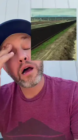#duet with @The Box Dad #borderwall #2025 #fyp #isthisajoke lol how stupid is this.. 