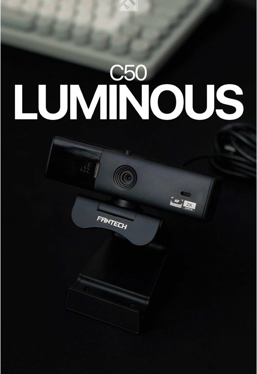 WEB CAMERA YANG BISA BOOST KARIR LO 😎 Nggak hanya improve appearance lo jadi lebih jernih, C50 ini bisa bikin kesempatan lo untuk kerja remote jadi terbuka lebar. Sudah saatnya sih lo ganti kamera laptop bawaan lo dengan C50 dari Fantech! 🥰 #fantechsmartlife #fantechid #jadimudah #C50 #PremiumWebCamera