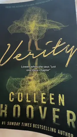She always justified reading the manuscript by saying “one more chapter” 😂 #fyp #colleenhoover #bookrecommendations #book #BookTok 
