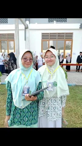 Alhamdulillah rampung acarane, angsal nambah pengalamane, meskipun kalian gak jadi juara dalam perlombaan, tapi kalian tetap juara di hati kami. Tetap semangat, masih banyak kompetisi lain yang perlu dicoba, berkah barokah, manfaat ilmununipun, Aamiin 