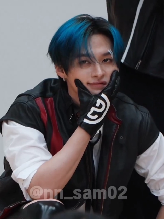 귀여워 #leeknow #리노는기여어 #straykids #ilovemybf 