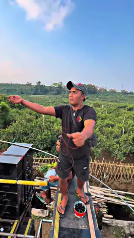 Karo ngenteni star,  P sambit sek 🔥#riswandaaudio #iniriswanda #theradiatorkingofmalang #pemburuhoreg #malang24jam @Ichall KIMBAR @𝙍𝙞𝙘𝙤𝙖𝙟𝙖𝙖 𝙈𝙚𝙙𝙞𝙖 