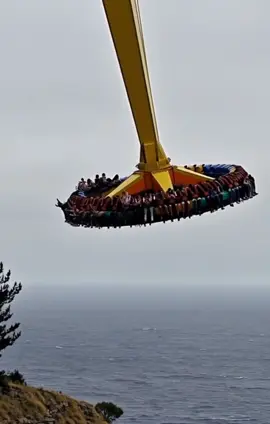 Amusement park ride disasters malfunction leads to collapse. #themepark #swingride #pendulumride #thrillride #fail 