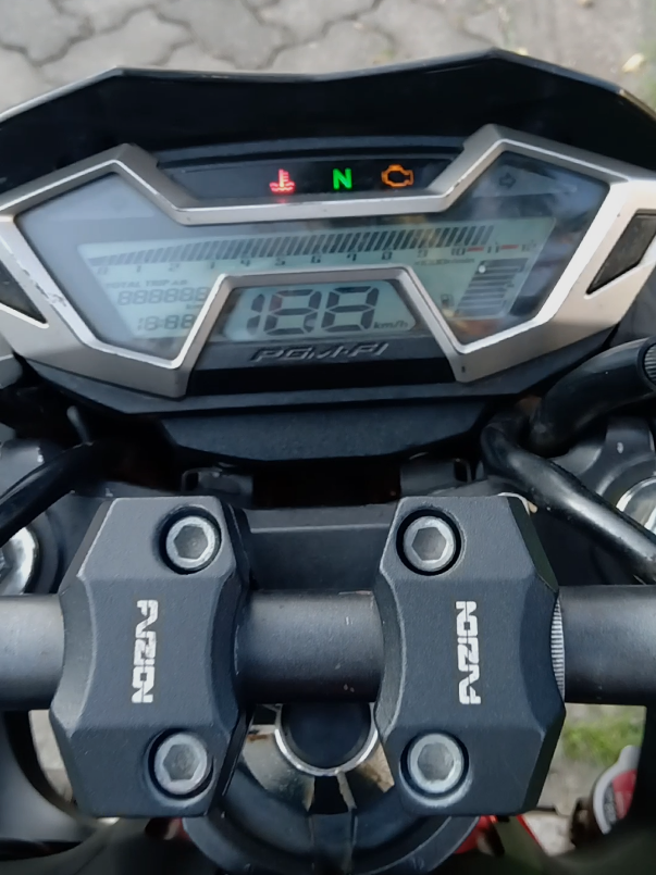 kurang boncengke koe tok. #cb150r #silvikumalasari #wulanmerindu 
