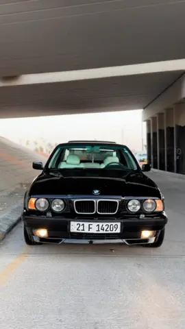 544i seres5 e34🖤’#dx2ly #tektokk #544i #bmw #kirkuki 
