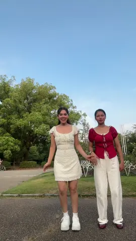 👯‍♀️ @म्हेन्दो🌸 #fypシ゚ #foryoupage #nepalitiktok🇳🇵 #bestie 