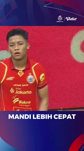 Rio Fahmi harus mandi lebih cepat pada laga panas kali ini🔥
