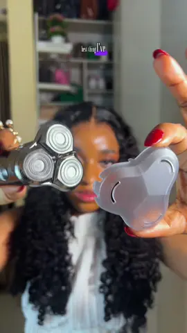 I know how frustrating bumps and dark spots can be, I saw oraimo shaver reviews online gave it a try and guy I am so happy. #shaveroutine #shaverforwomen #bumps #hairromoval #hyperpigmentation 