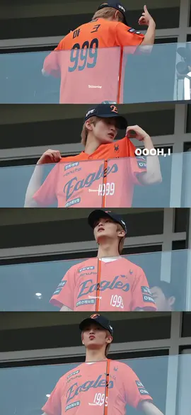 #마크 #marklee cr.𝙂𝙡𝙞𝙩𝙩𝙚𝙧𝙞𝙣𝙜