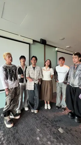 Guess who’s joining us for our MAPA stage tomorrow? Aruma is also here for our sold-out show in Singapore! See you tomorrow 🤍 #SB19