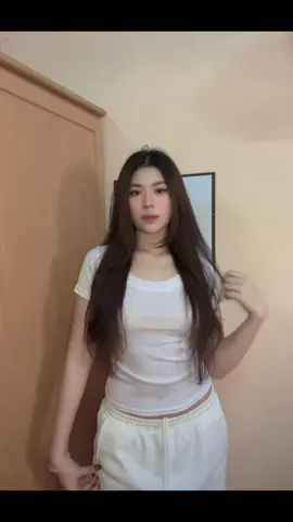 ခါးပြောက်နေပီ😆#မြင်ပါများပီးချစ်ကျွမ်းဝင်အောင်လို့🤒🖤 #viewတေရှယ်ကျ #မေ့နေကြပီလား😪😪 