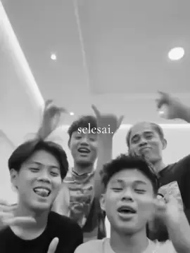 jadii aku mau unfans dari keluarga metal🥺, aku unfans karena ada hal/masalah yg aku gk bisa ceritain sama kelen🥺, sebenarnya aku gk mau unfans dari keluarga metal, tpi karena aku emng udh saat nya unfans mau di apa, aku jga mau ngucapin trimakasih sama keluarga metal, karena udh mau jadi idola kuu,aku bahagia karena pernah kenal sama keluarga metal, buat temen teman yg lain yg ngefans keluarga metal aku jga mau ngucapin terimakasih sama kalian, karena kalian udh mau nemani akun ku sampai sini 🥺🥺, kalau kelen mau unfollow akun ku gpp kok