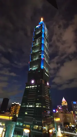 indahnya malam minggunya gedung 101🥰🥰#taipei_taiwan #tiktoktaiwan 