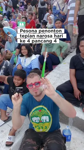 Pesona penonton pacu jalur hari ke 4 di tepian narosa .#kuantansingingi #karyawantekor #forenrasipetualang 