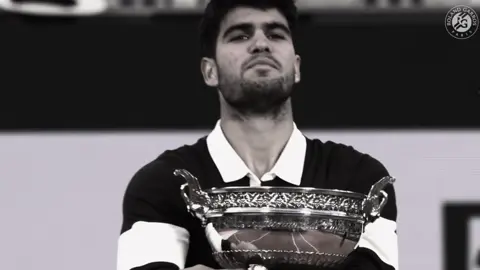 one for the history books #carlosalcaraz #sincaraz #tennis #foryou #rolandgarros 