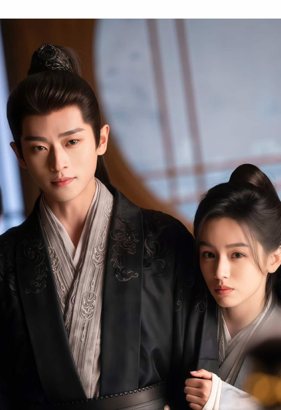 Selamat menikmati perjalanan dari awal sampai akhir lagi, jangan buru-buru move on ya 🌙❤️ —— Note: I really like Tiara Andini’s songs, so please understand if I keep using them again and again. Soalnya sad vibes-nya dapet banget 😭 #legendofthefemalegeneral #fyppppppppppppppppppppppp #zhouye周也 #chenglei丞磊 #cdrama 