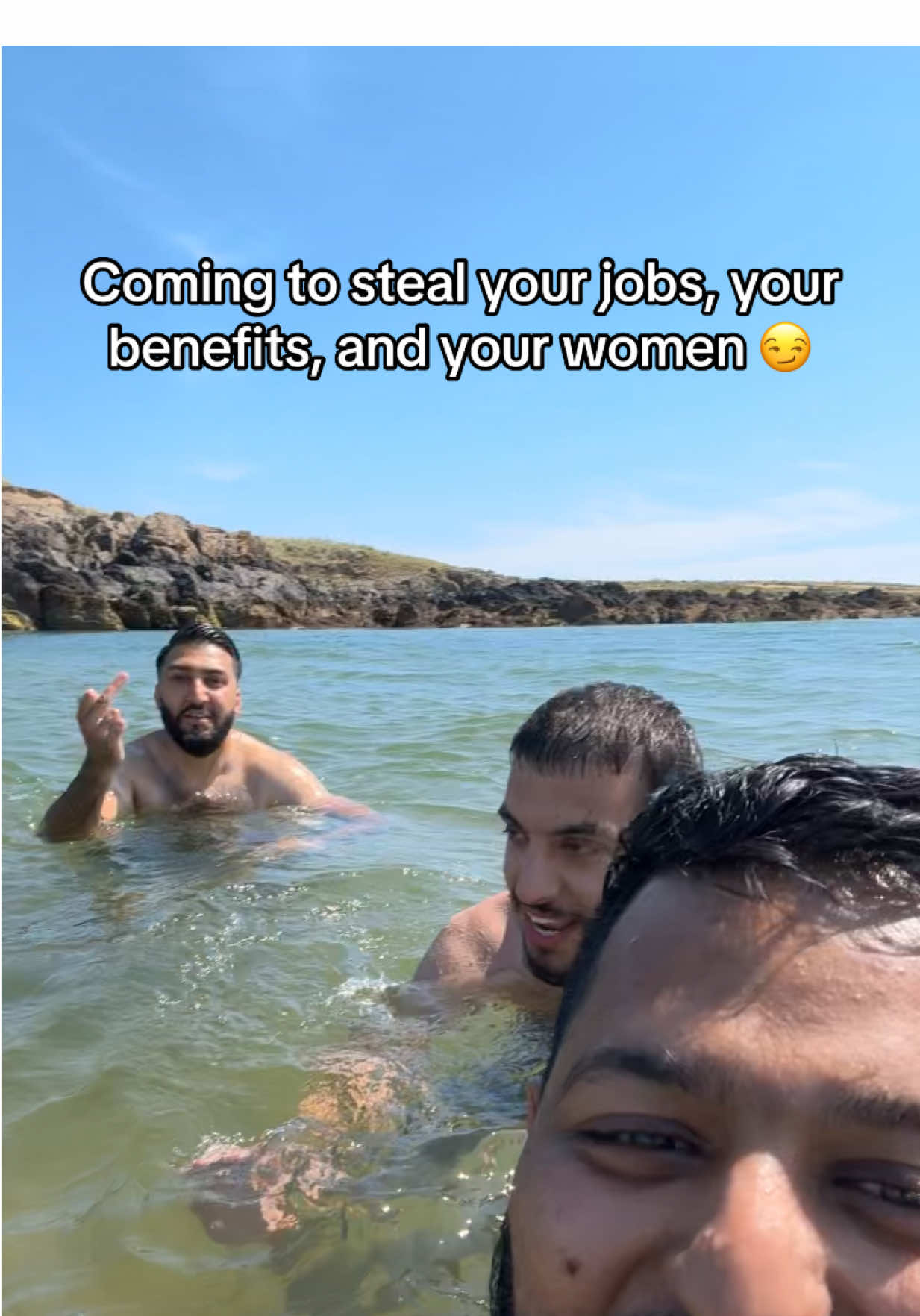 The muslamic rayguns have arrived #fyp #rubberdingyrapidsbro #viralvideos #satire 