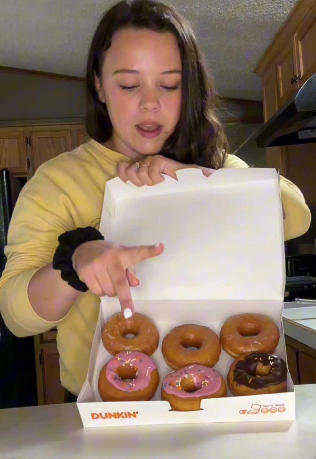 Had to make our last breakfast together special 🍩 “How lucky I am to have something that makes saying goodbye so hard.” 🤍 #lastday #hanahsolum #daycareprovider #dunkindonuts #breakfast @Dunkin' @DoorDash 