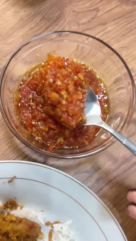 Membalas @HalwaLuthfia sambel bawang awet sampai berhari hari #reseptiktok #fypシ゚ 