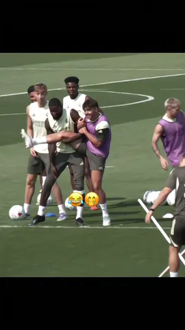 Rudiger X Raul Asencio 😂😅. #mss_bellingham_5 #madrid #halamadrid🤍 #madridstas 