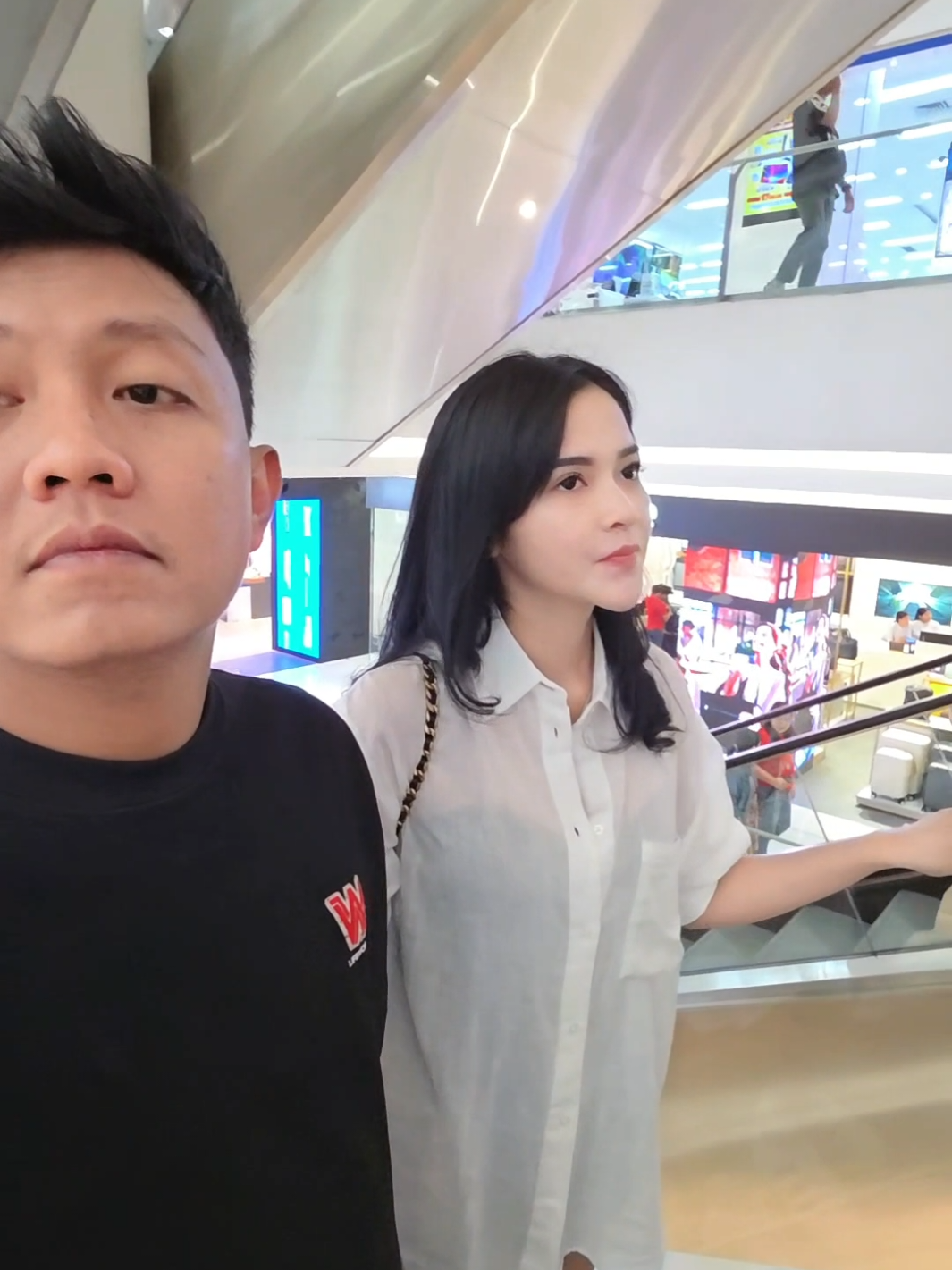 Emang angel sih werno ireng