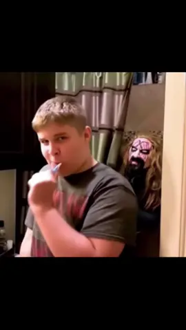 #scare #scared #scareprank #scarytiktoks #scarecam 