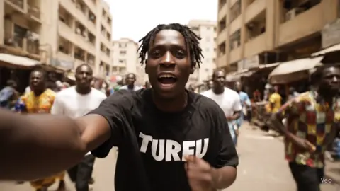 TURFU4GVME  IA🫵🏾🤣 Choper vos shirt 👕 now‼️ Insta:_the_turfu Snap: _the_turfu22 #pourtoi #viraltiktok #ia #tshirt #theturfu 