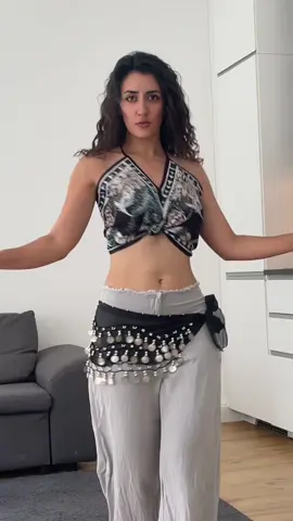 Tabla heart 😘 #bellydanceforgirls #tabla #arabtiktoks #persiangirls 