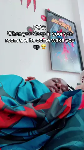 😂😂😂 his bed better than mines  #foryoupage #FYP #foryou #repost #comment 