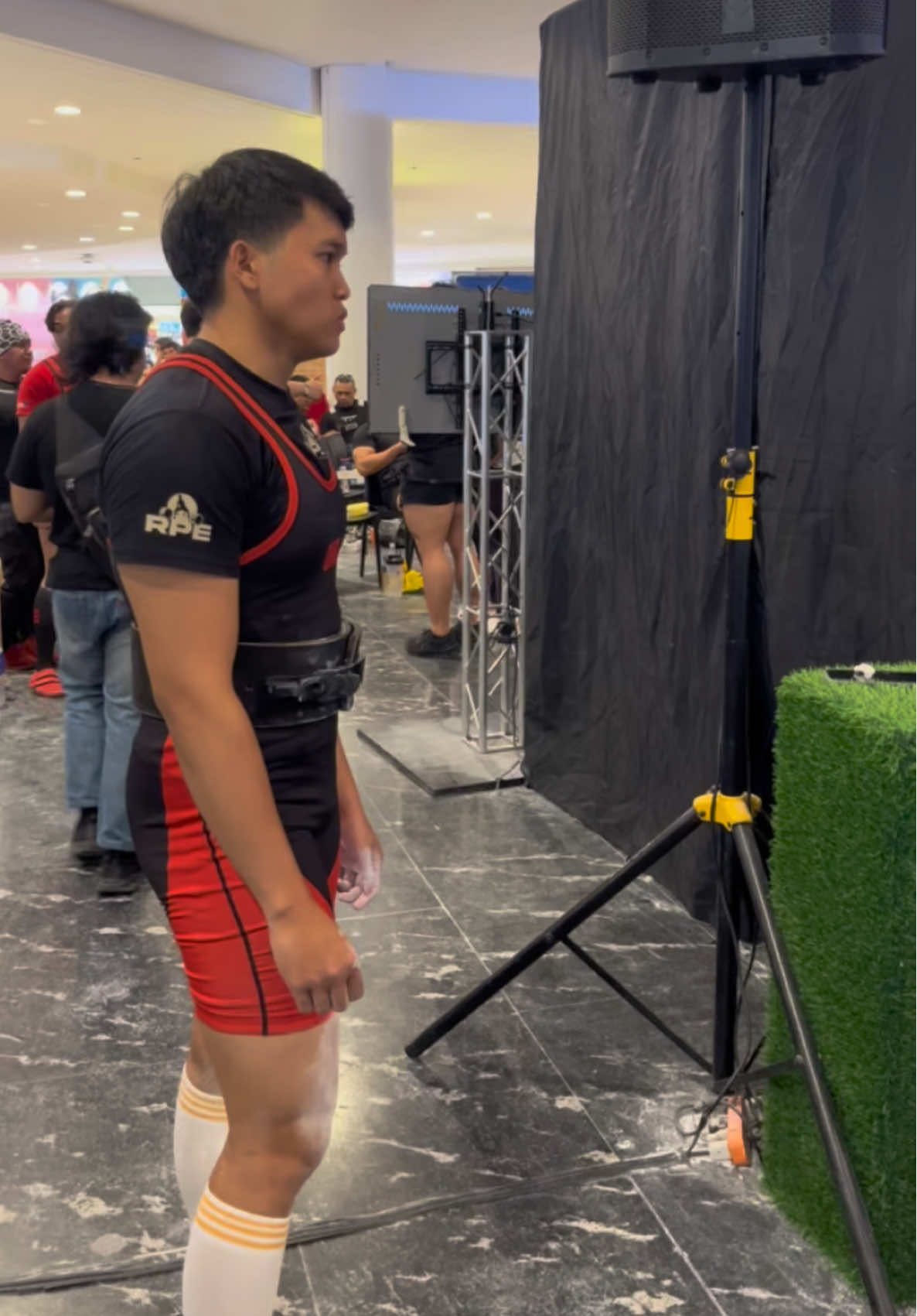 nothing beats the feeling of lifting on meet day #U83 #PAP #powerlifting 