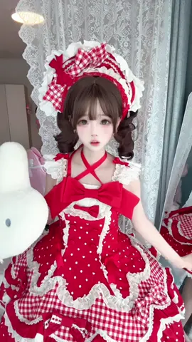 能认识一下吗？我是lo娘。在吗？我是lo娘。没收到？被屏蔽了？我是lolita girl。 I love lolita fashion。ロリータが一番好きです，认识一下吗？奇怪。 #泡汤 #卡点舞 #萌 #吃我一波lolita安利 #甜妹 