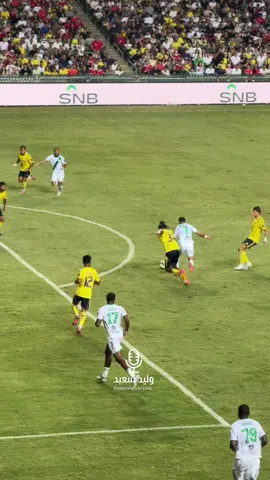 اعاقة سيماكان لرياض محرز عن قرب! #الاهلي_النصر #كأس_السوبر_السعودي #sportsontiktok #spl 