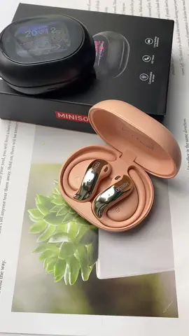 Isolate the world and focus only on o sound.#miniso #ms188 #fyp #tiktokshop #tiktokmademebuyit #spotlightfinds #phonecase #tiktokshopblackfriday #blackFriday #TreasureFinds #tiktokshopbacktoschool #earbuds #earbudswireless #headphones #overearheadphones #headphonesrecommended #wirelessearbuds #headphones #tiktokshopmademebuyit #airpod #FYP #magicjohn #springtoky #tiktokshopcybermonday #iphone#earbuds #headphones #tiktokshopfinds viral #inisoearbuds #minisotranslationearbuds