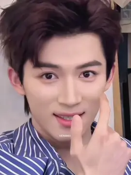 Đừng ai nói ảnh 92 nx nhé, ảnh biết ảnh buồn 🙂‍↕️ #wangxingyue #vuongtinhviet #王星越 #nhi2659🌷 