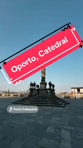 Una grandeza que no se puede expresar con palabras. La Catedral de Oporto es un lugar donde el tiempo parece detenerse. Guárdalo para no olvidar visitarlo en persona. #travel #miviaje #oporto #portugal #catedral 
