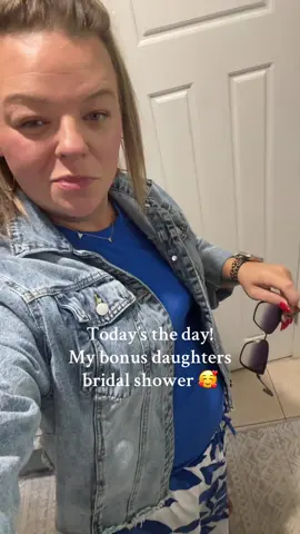 Transporting the dress is so stressful! #bridetok #2025bride #wedding #bridalshower #daughter 
