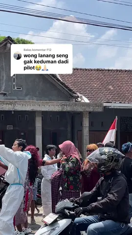 Membalas @F12 dijogeti mawon jie#karnavalsoundsystem #karnaval17agustus #foryoupage #xybca #fyppppppppppppppppppppppp 