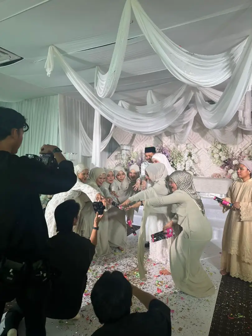 Just married today 