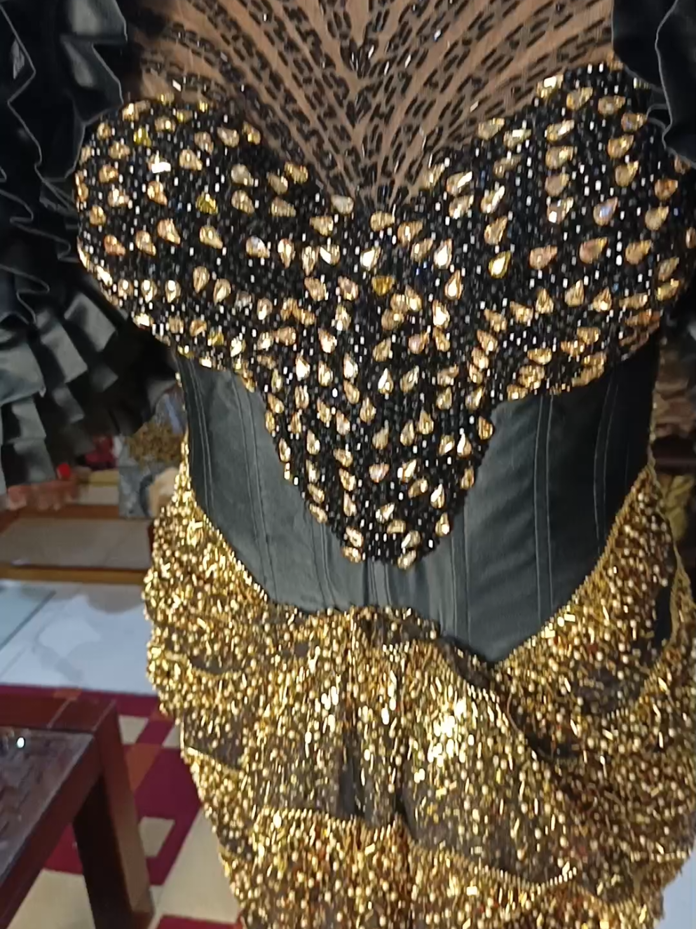 we have made a beautiful hand beaded. Reedges collections- luxury at its best.  #ReedgesCollections  #ReedgesBeading  #luxury  #Beads  #ReedgesFashions 